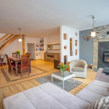 Karkonosky Apartamenty- Casa de Férias Sciegny